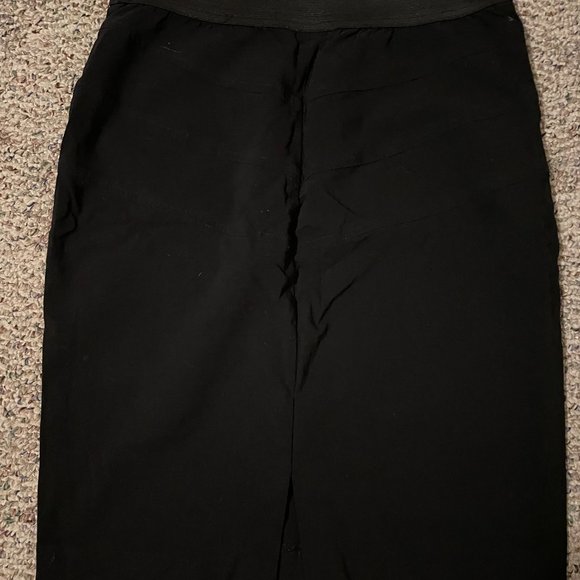 Ricki's Black Skirt - Picture 2 of 8